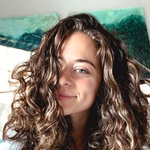 Meet your Posher, Natalie